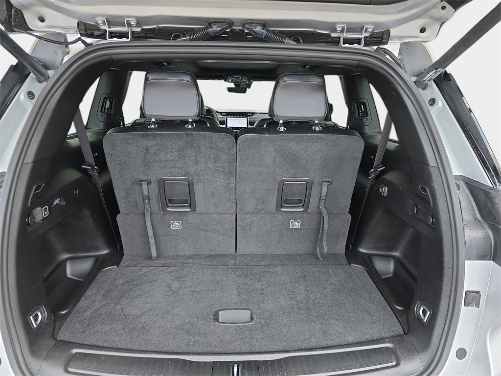 Used 2024 Jeep Grand Cherokee L Limited w/ Luxury Tech Group II image 16