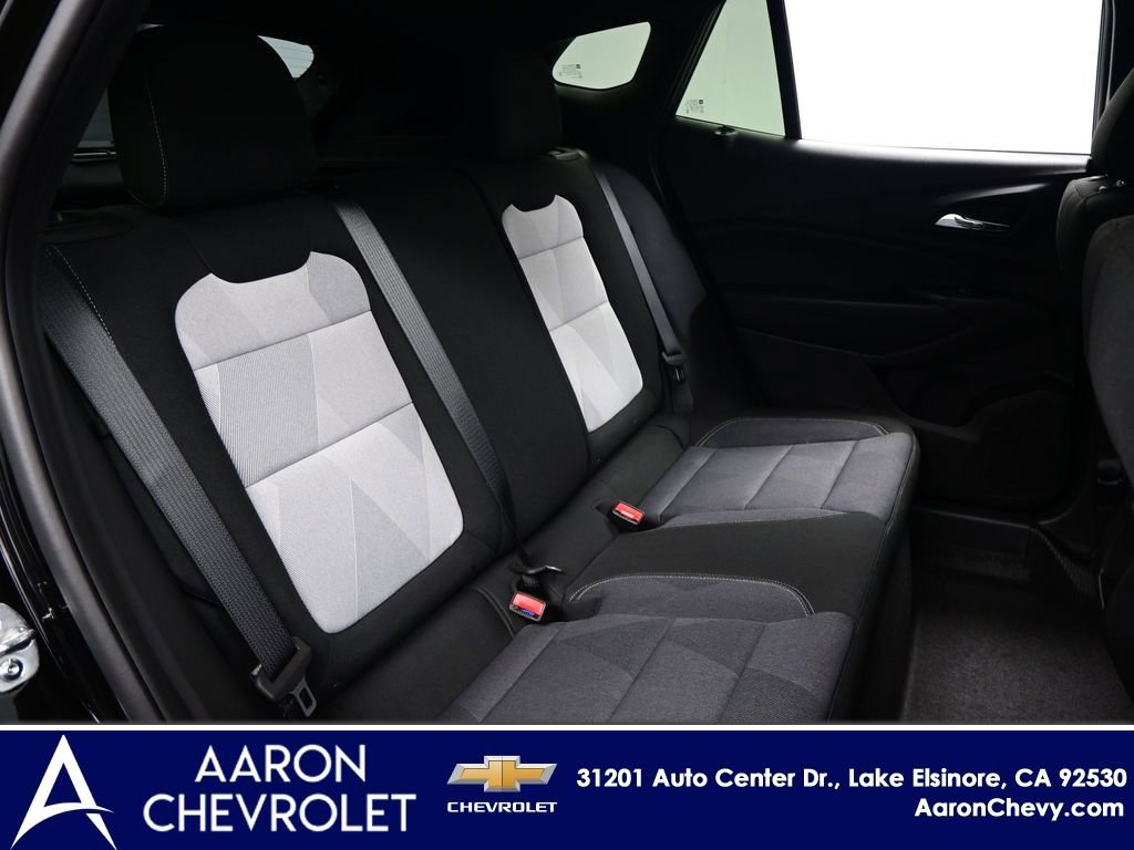 New 2026 Chevrolet Trax RS w/ Sunroof Package FWD image 12