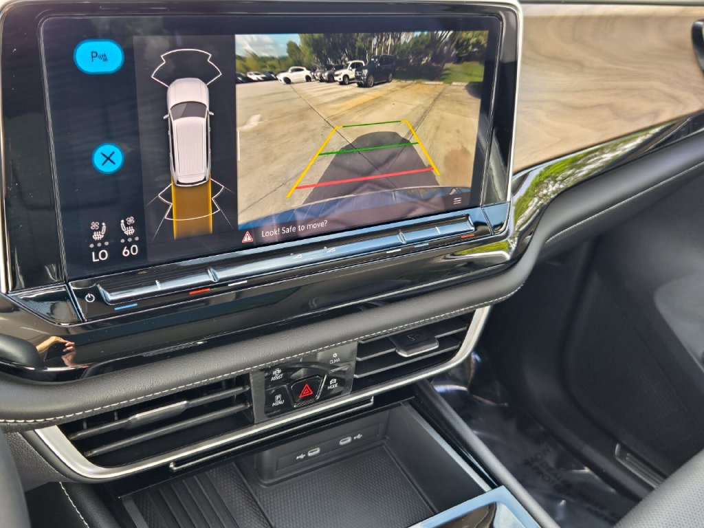 Certified 2026 Volkswagen Atlas SE w/ Panoramic Sunroof Package FWD image 25