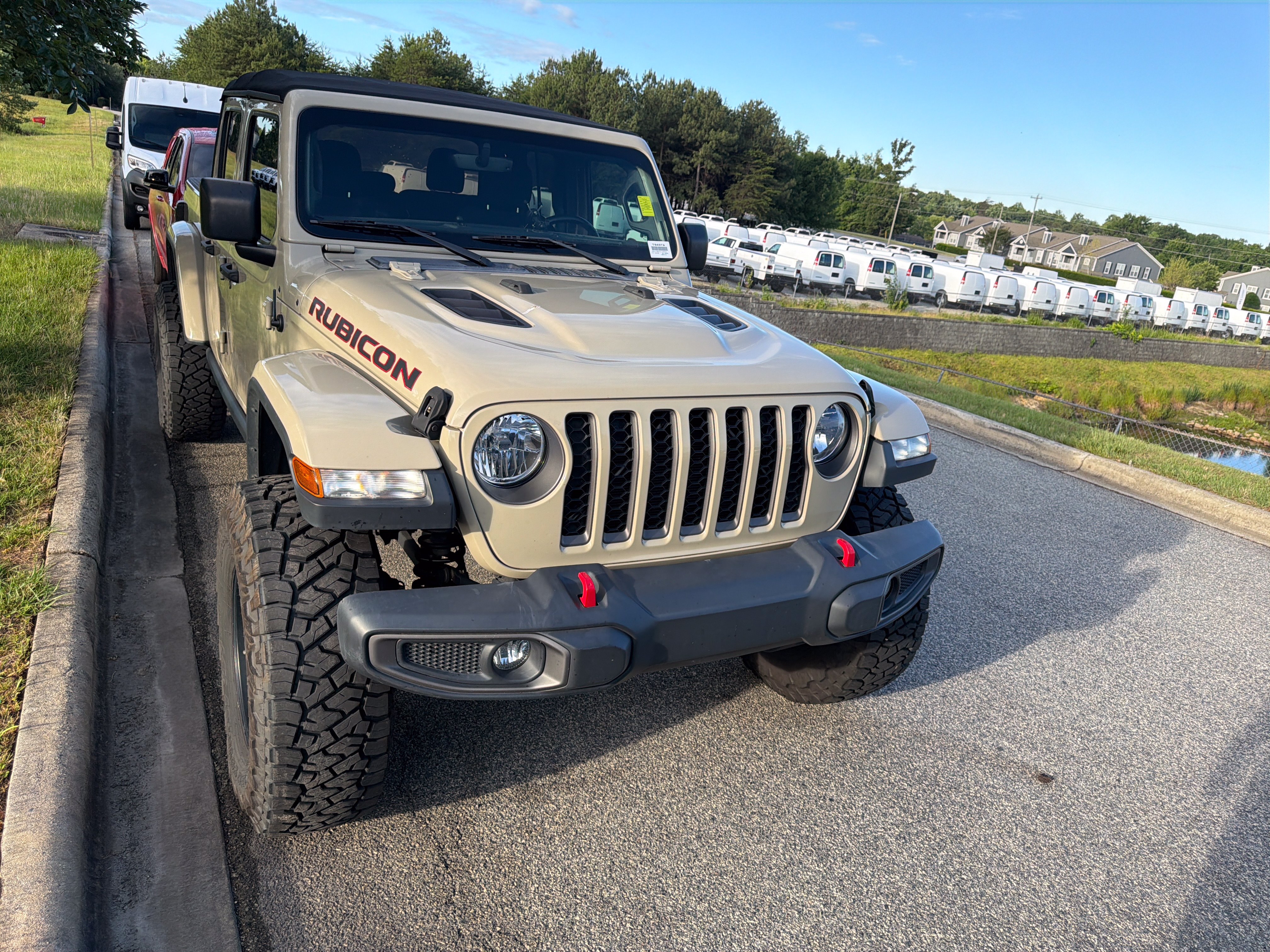 Used 2020 Jeep Gladiator Rubicon AWD/4WD image 3