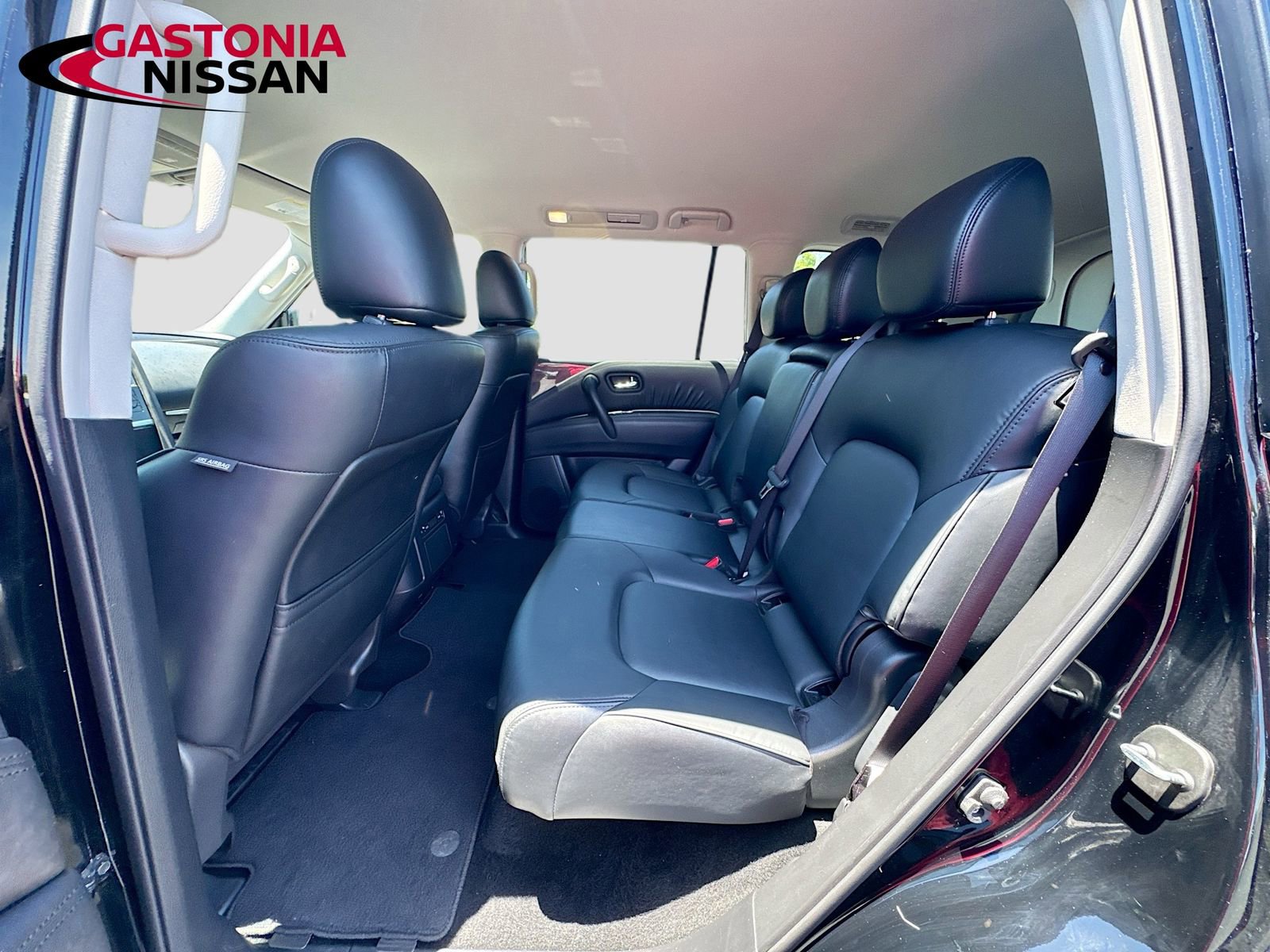 Used 2024 Nissan Armada SV AWD/4WD image 32
