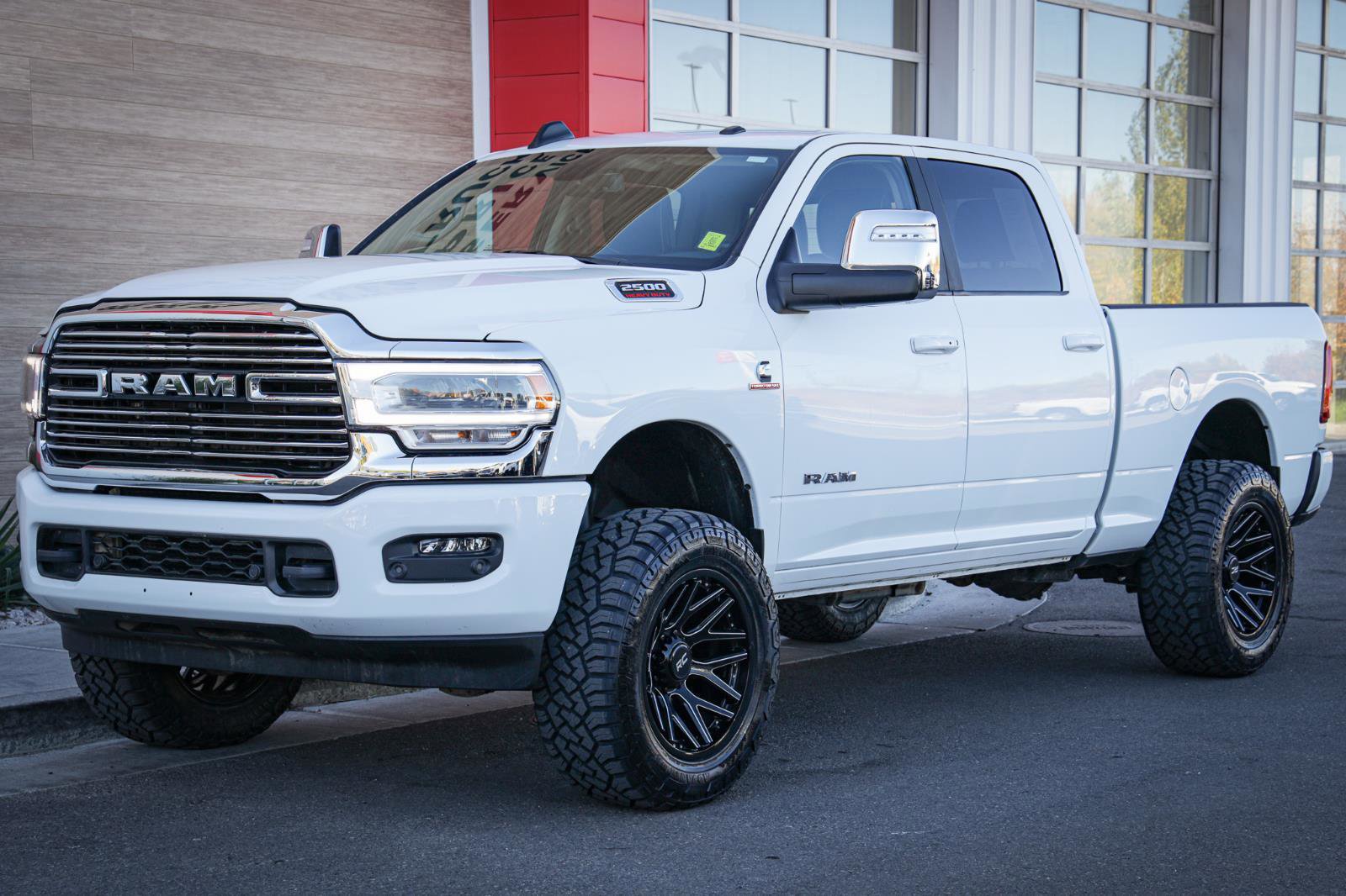 Used 2024 RAM 2500 Laramie image 8