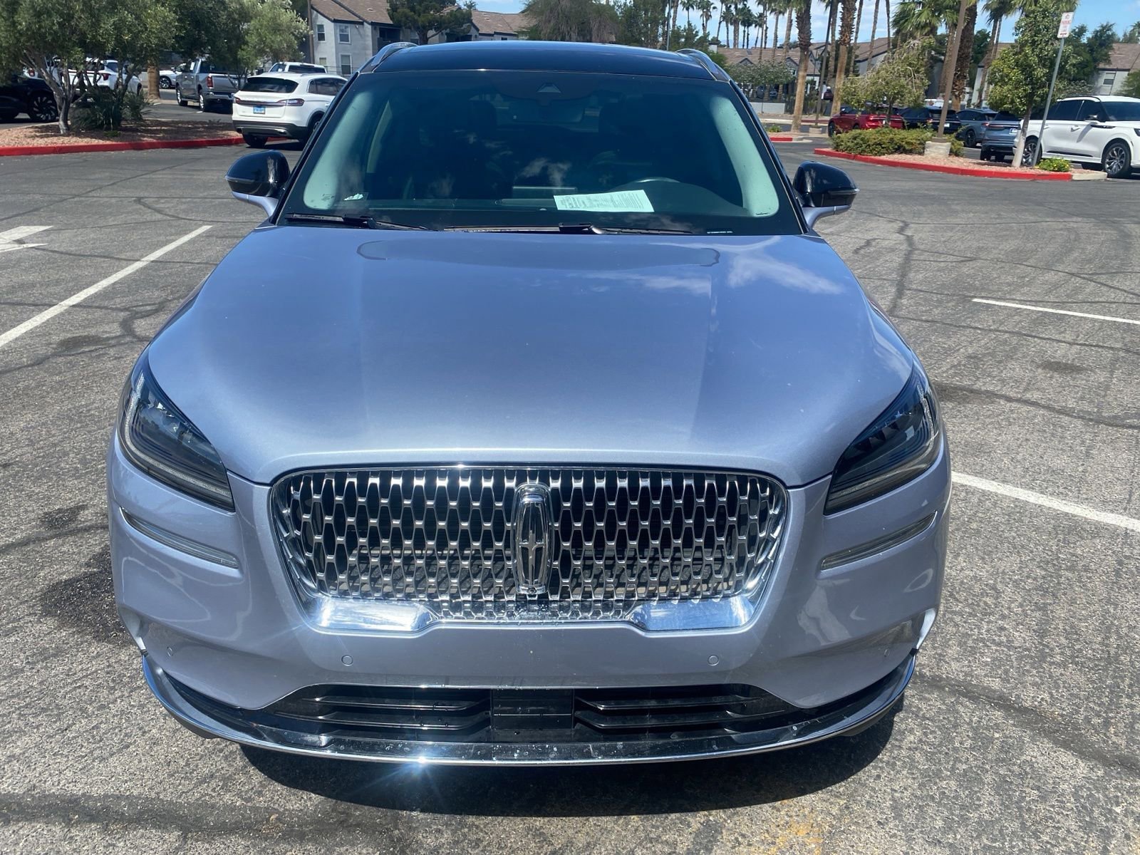 Used 2022 Lincoln Corsair Reserve AWD/4WD image 2