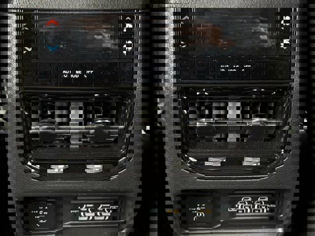 Used 2024 Jeep Grand Cherokee L Altitude image 32