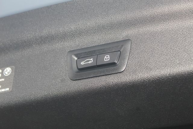 Used 2025 BMW X1 xDrive28i w/ Premium Package image 9