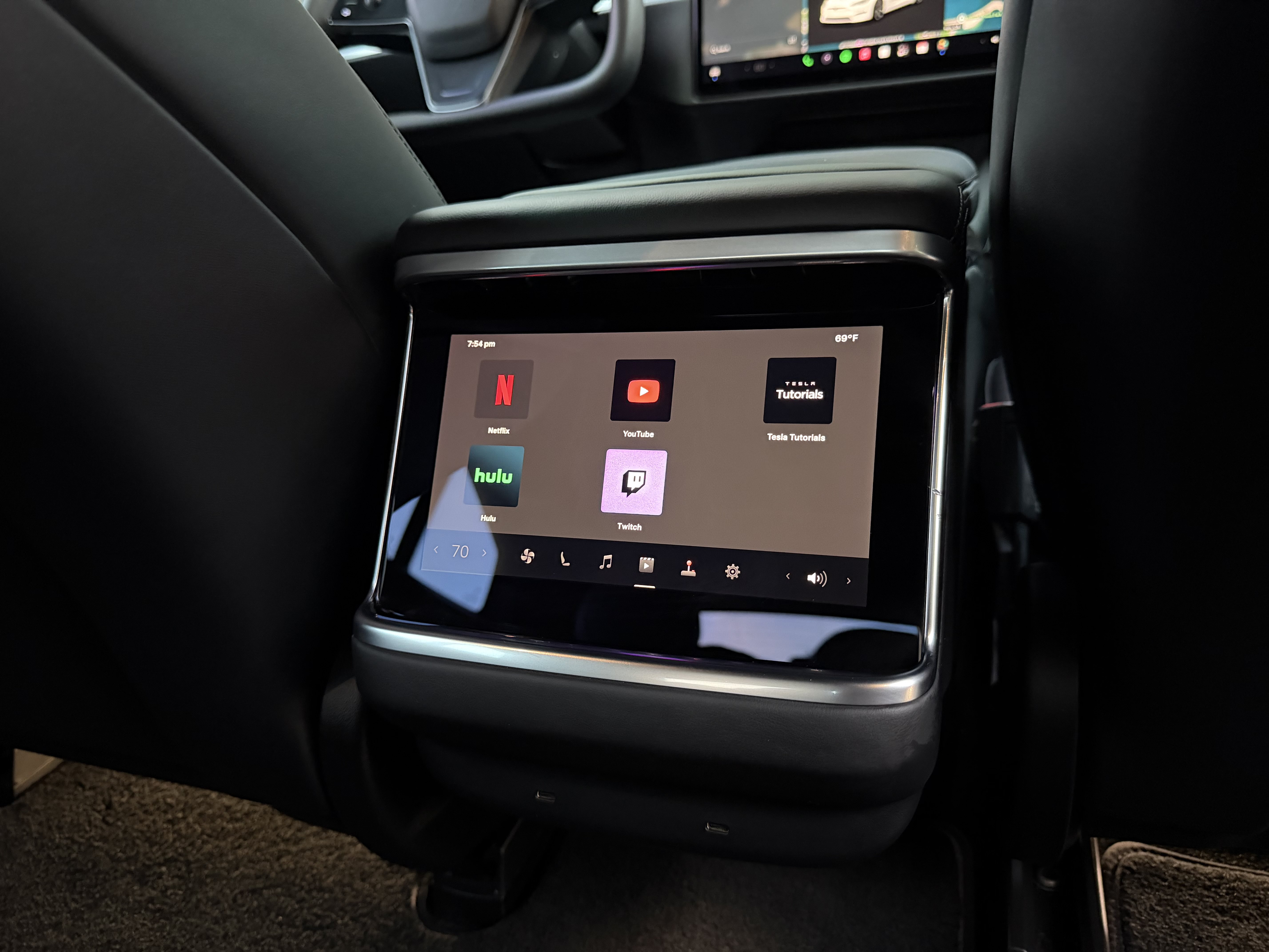Used 2022 Tesla Model S AWD/4WD image 19