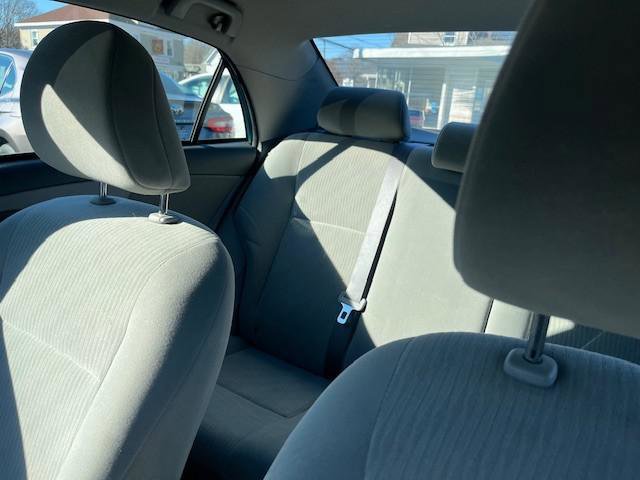 Used 2010 Toyota Corolla LE image 7