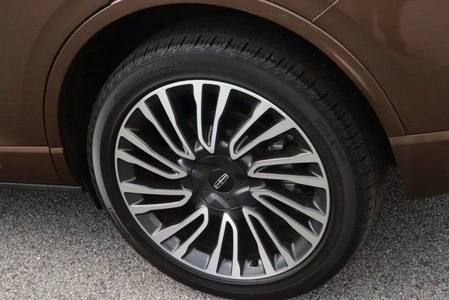 Used 2022 Lincoln Corsair Reserve w/ Sport Package AWD/4WD image 8