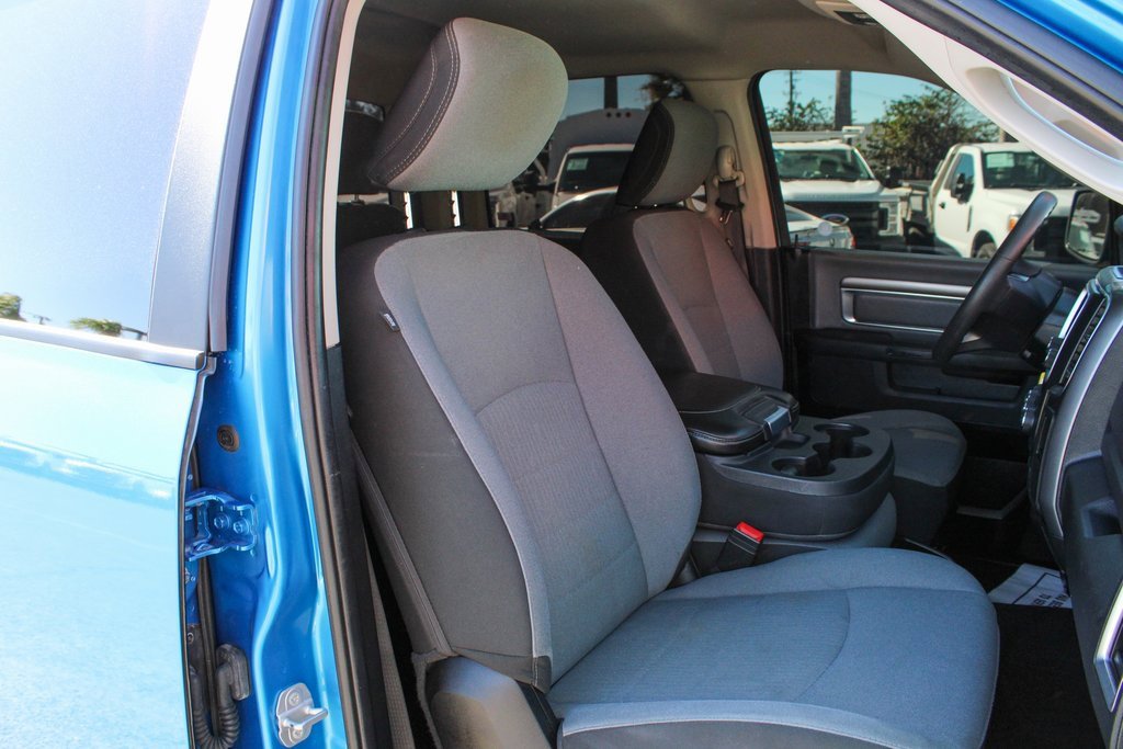 Used 2021 RAM 1500 Classic SLT image 35