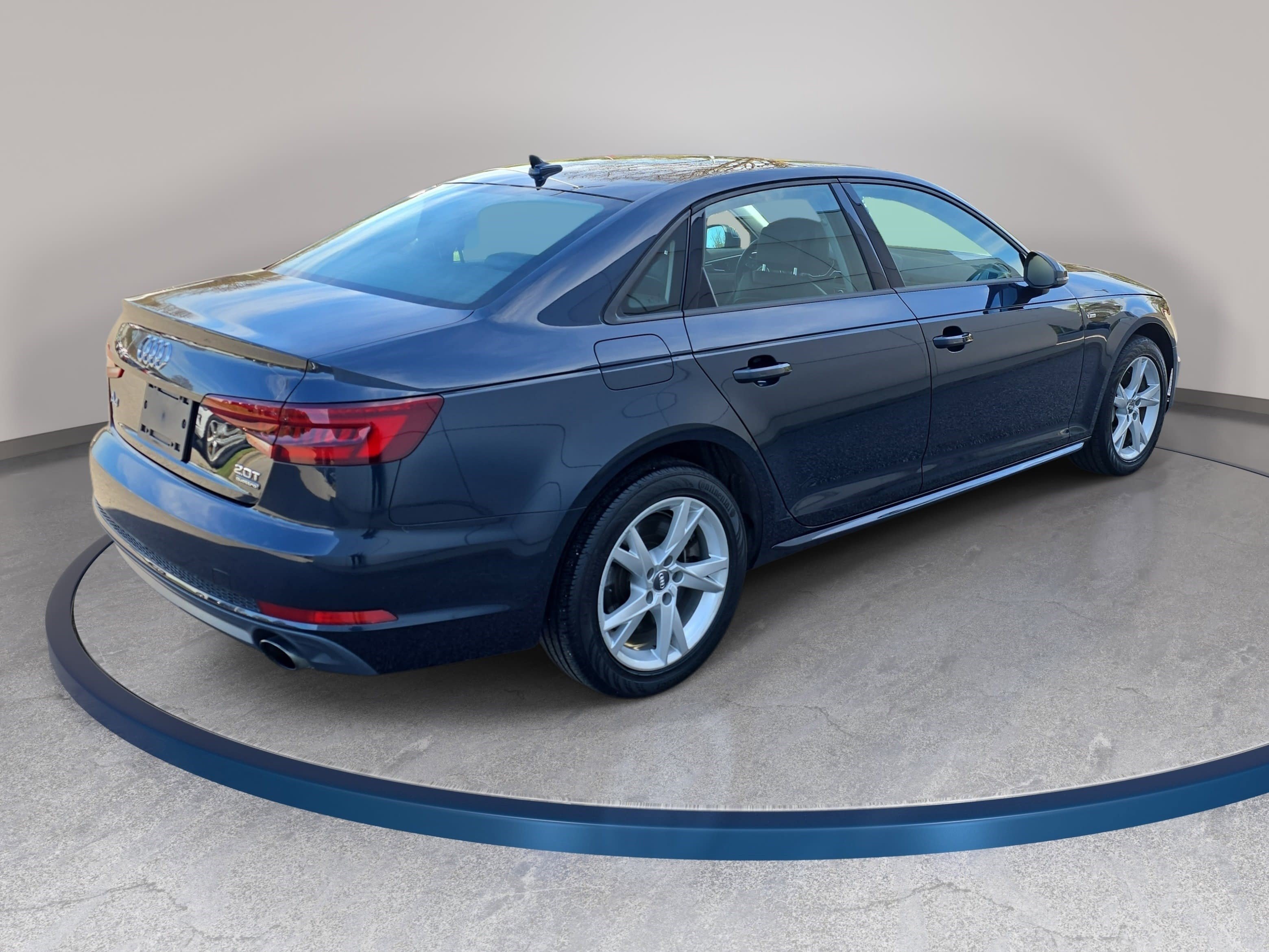 Used 2018 Audi A4 2.0T Premium image 4