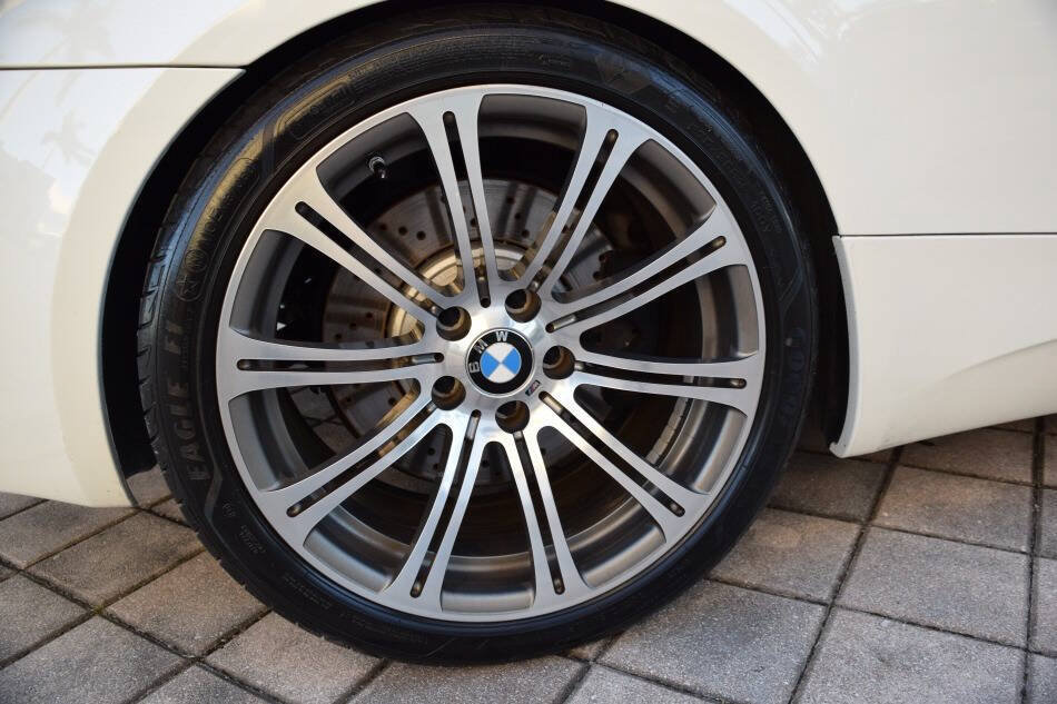 Used 2011 BMW M3 Convertible RWD image 89