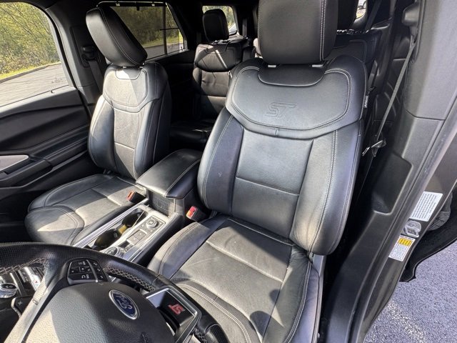 Used 2020 Ford Explorer ST w/ Premium Technology Package image 12