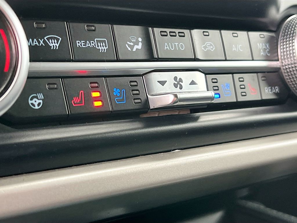 Used 2023 Ford Expedition XLT image 20