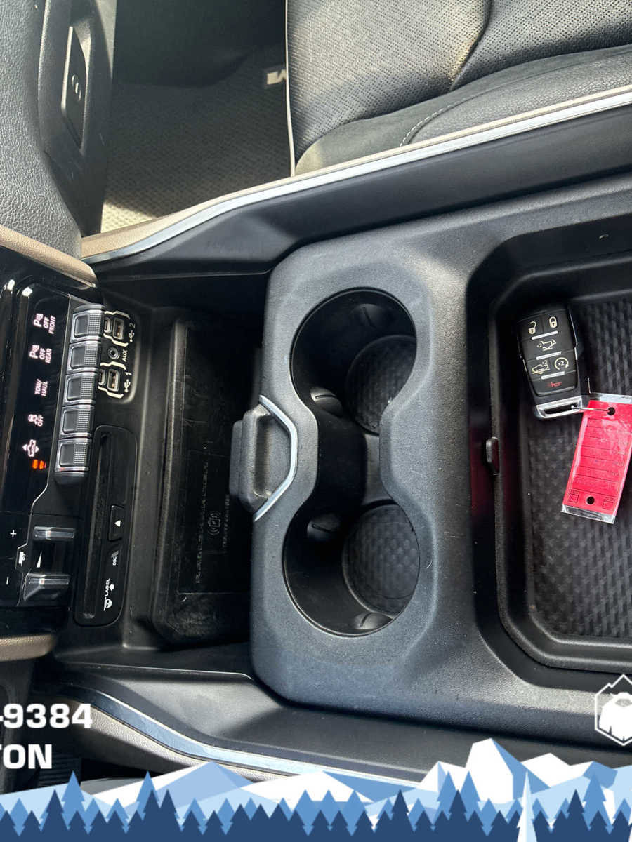 Used 2019 RAM 1500 Laramie AWD/4WD image 21