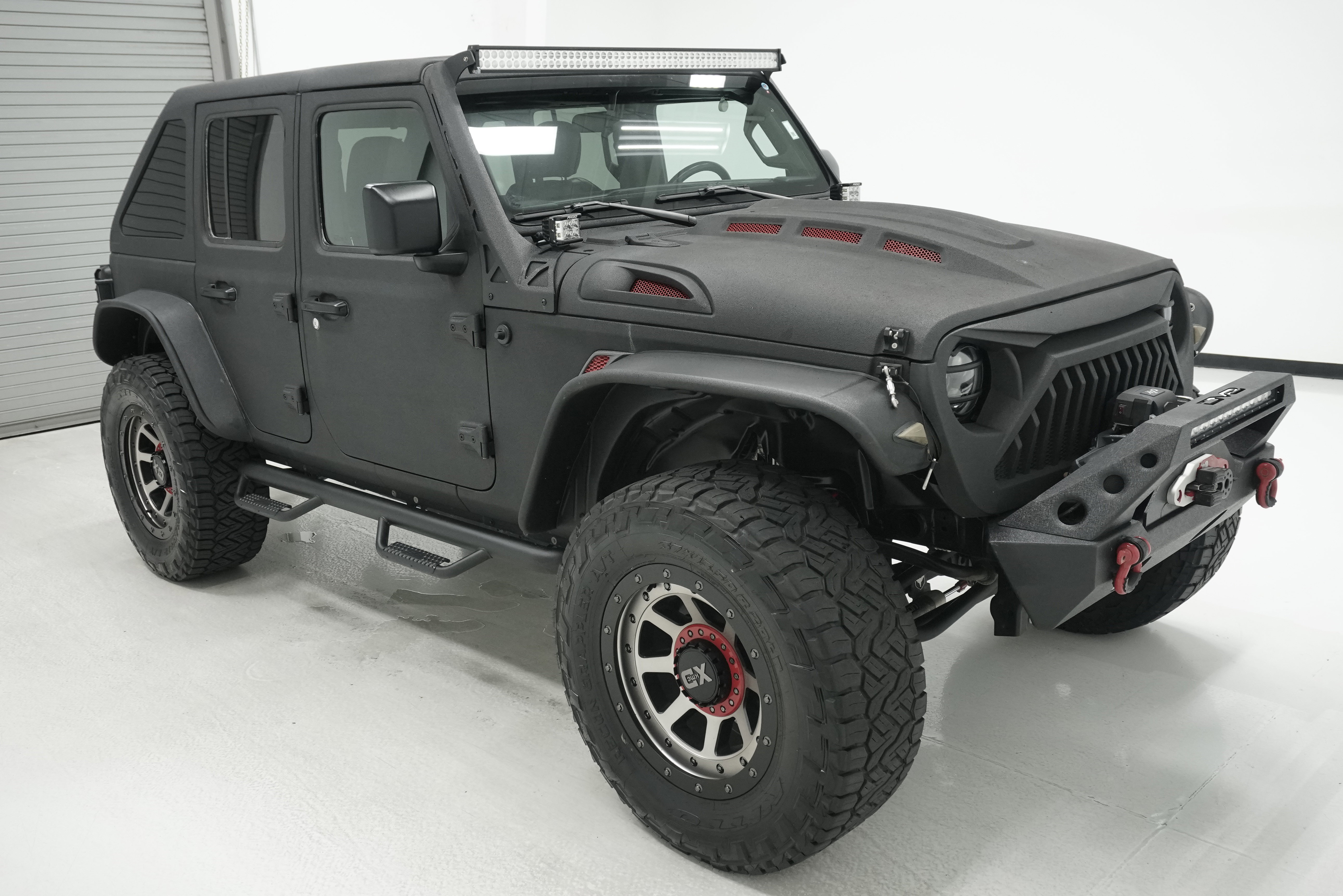 Used 2019 Jeep Wrangler Unlimited Sport S AWD/4WD image 3