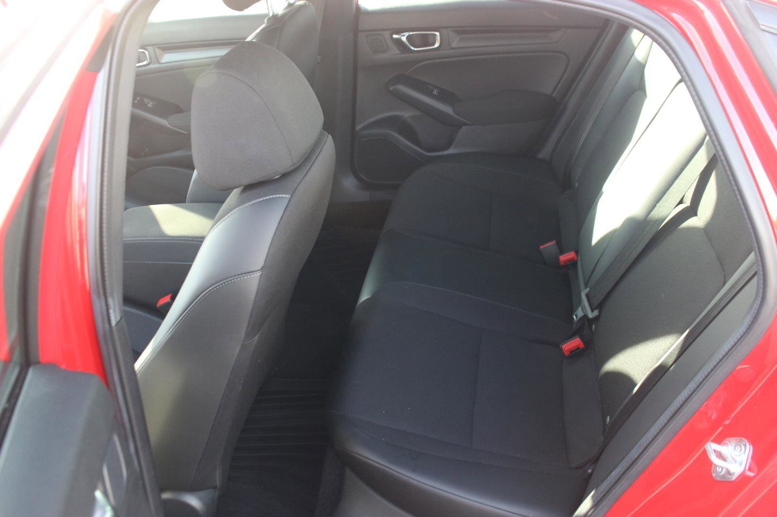 Used 2025 Honda Civic Sport image 30