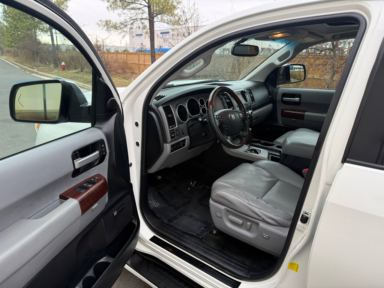 Used 2012 Toyota Sequoia Platinum image 13