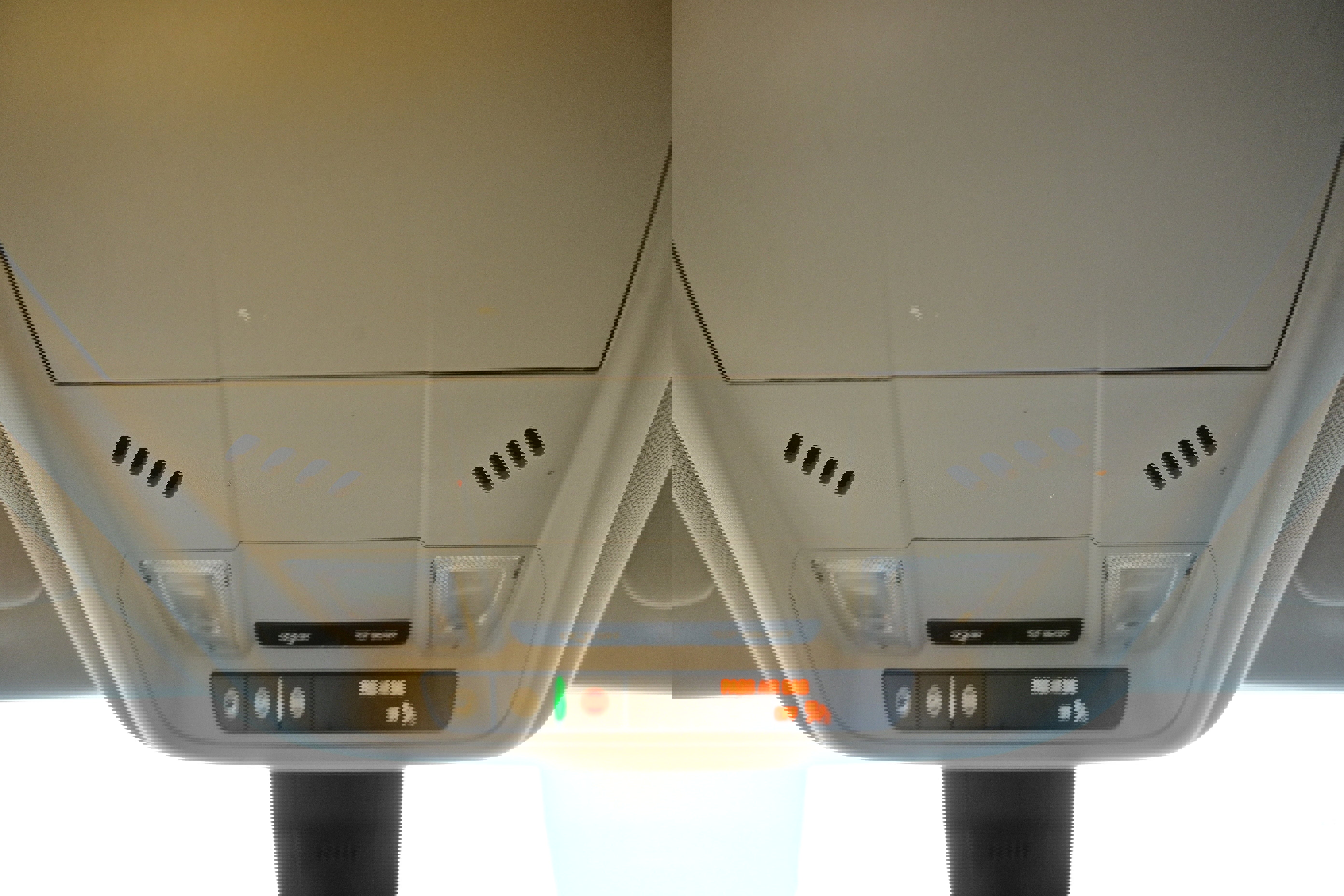 Used 2023 GMC Terrain SLE w/ Driver Convenience Package image 31