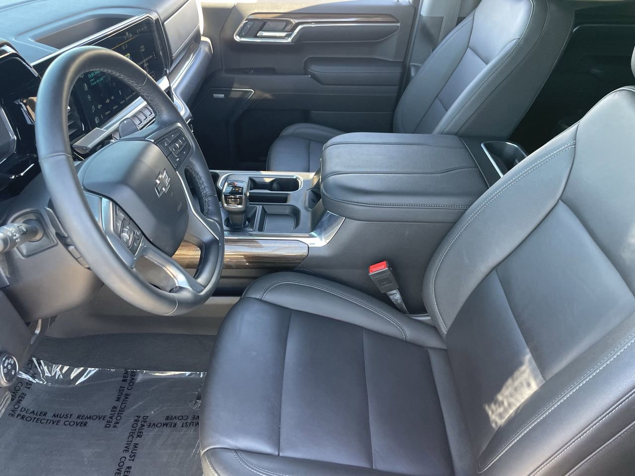 Used 2024 Chevrolet Silverado 1500 LT Trail Boss w/ Convenience Package II image 22