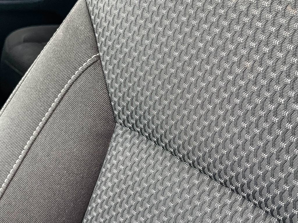 Used 2020 GMC Acadia SLE image 53