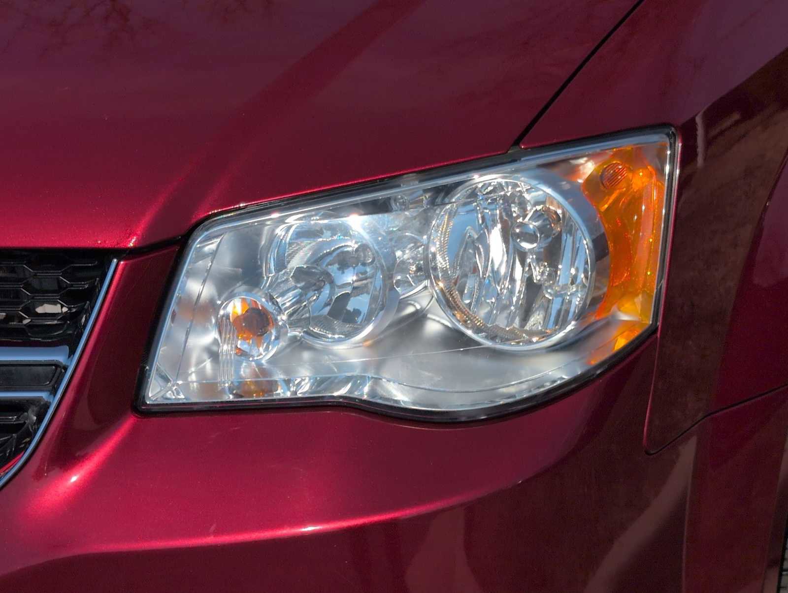 Used 2015 Dodge Grand Caravan SE image 11