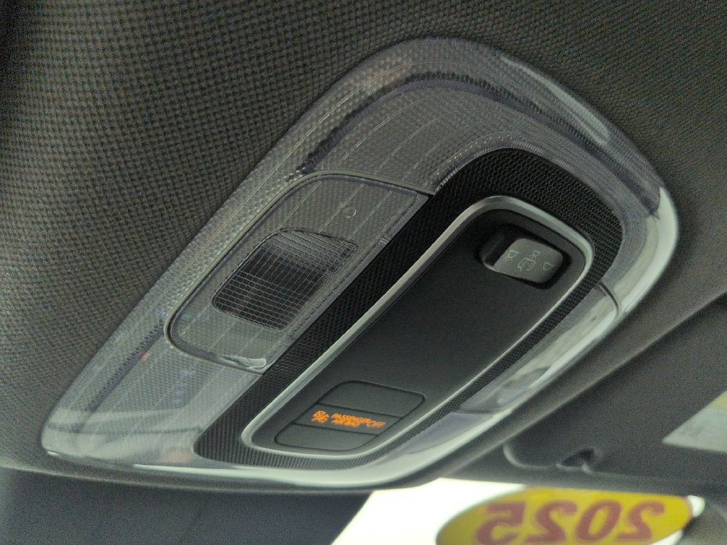 Used 2025 Hyundai Elantra Sport FWD image 30