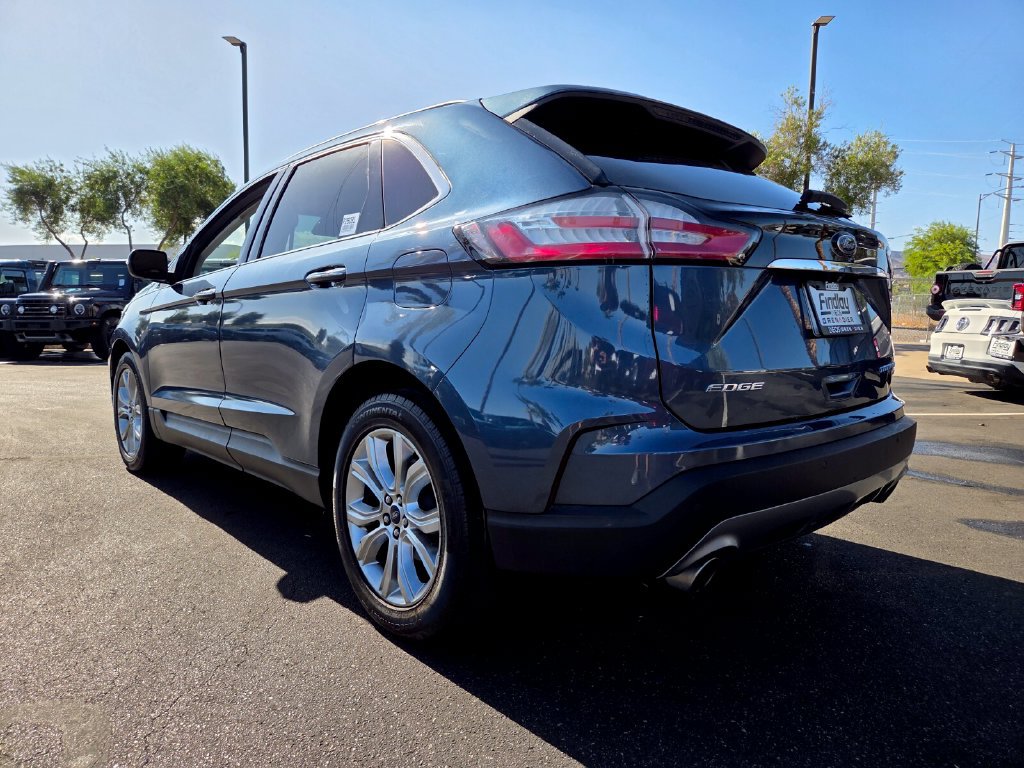 Used 2019 Ford Edge Titanium FWD image 4