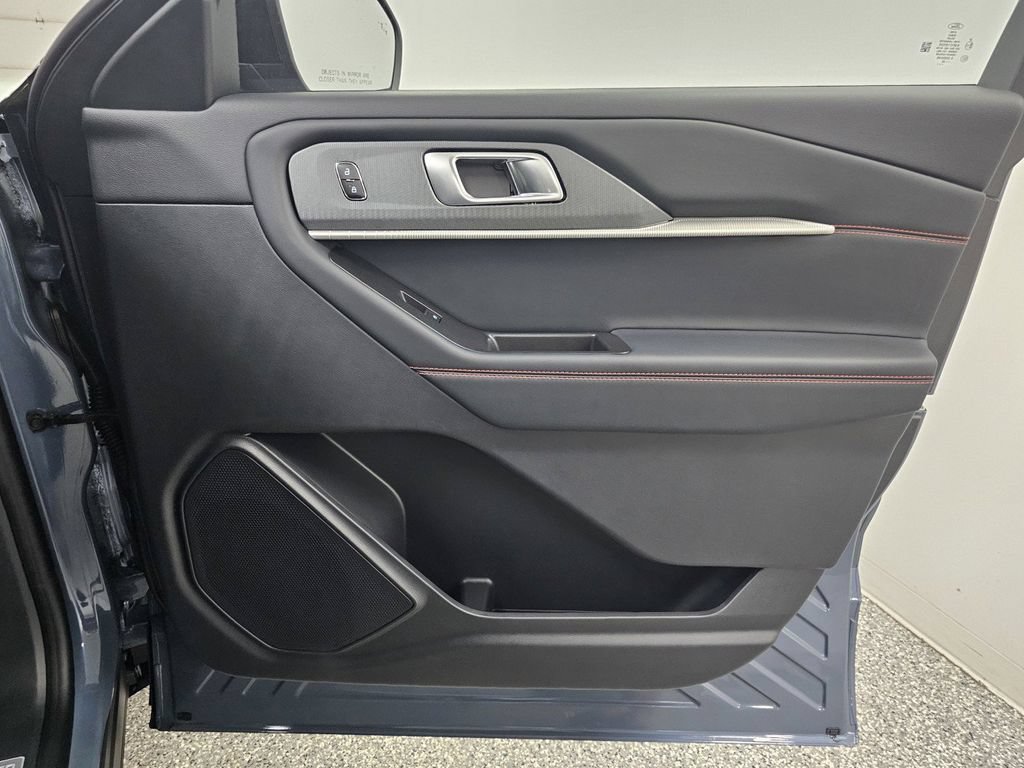 New 2027 Ford Explorer ST-Line w/ Premium Package AWD/4WD image 21