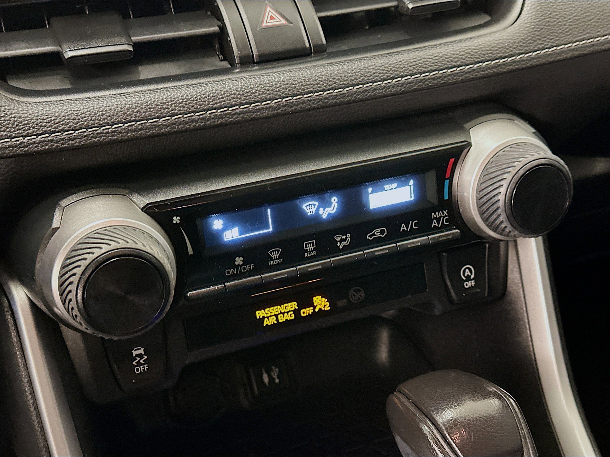 Used 2019 Toyota RAV4 LE image 24