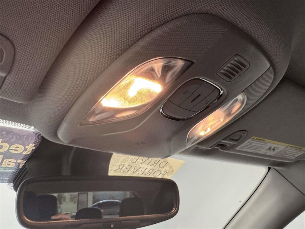 Used 2022 Jeep Compass Latitude image 25