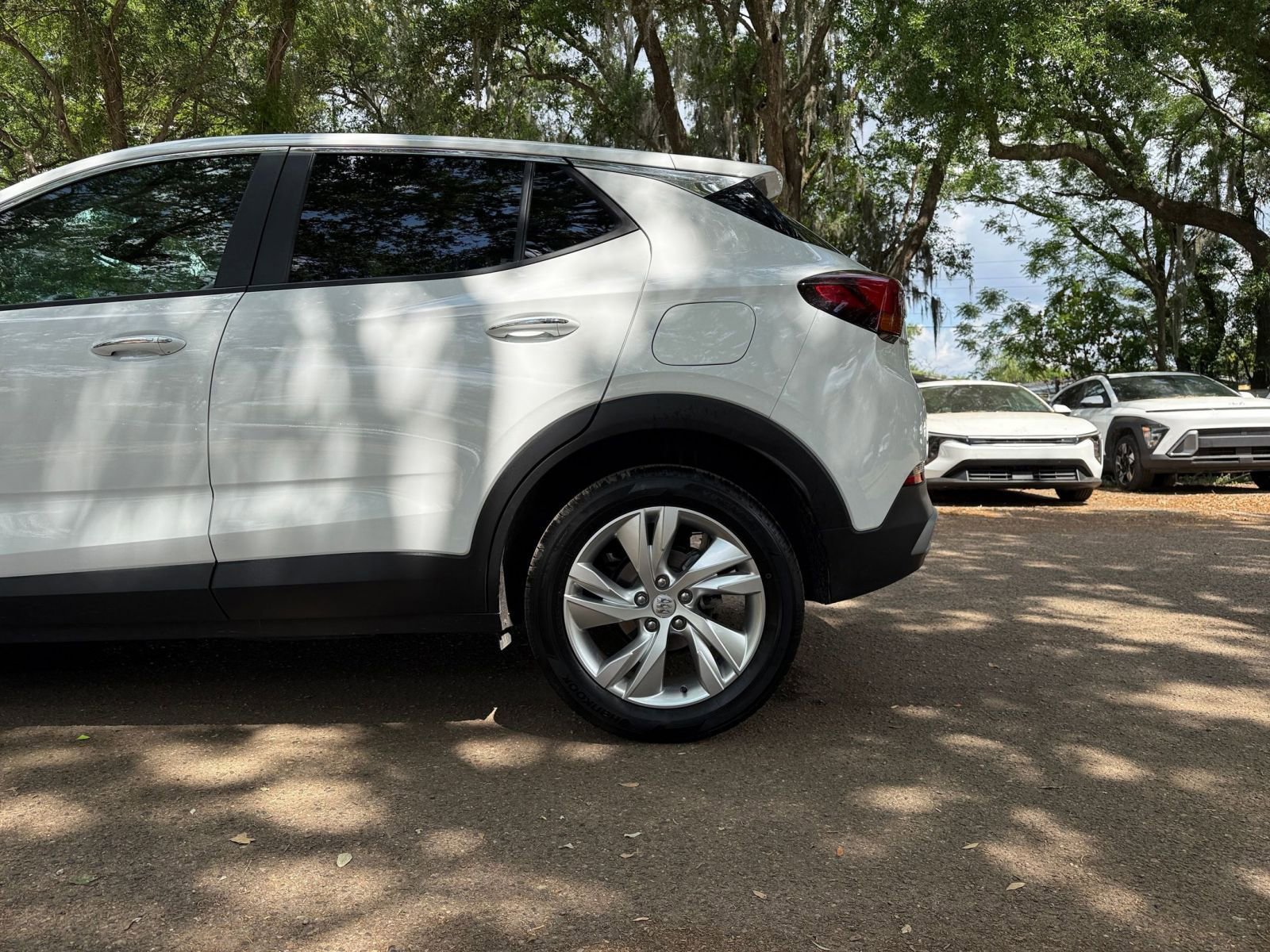 Used 2025 Buick Encore GX Preferred image 27