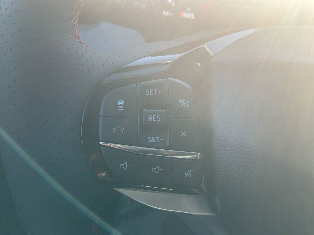 New 2026 Ford Explorer ST-Line w/ ST-Line Street Pack image 19