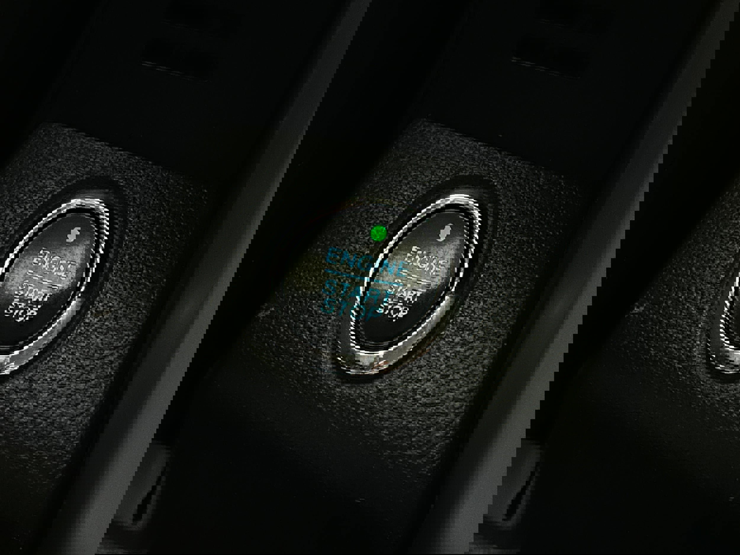 Used 2016 Ford F150 Lariat w/ Equipment Group 502A Luxury image 13