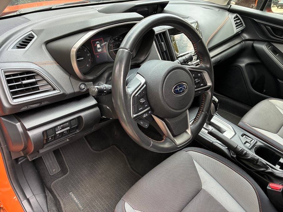 Used 2020 Subaru Crosstrek 2.0i Premium w/ Moonroof Package 2 AWD/4WD image 28