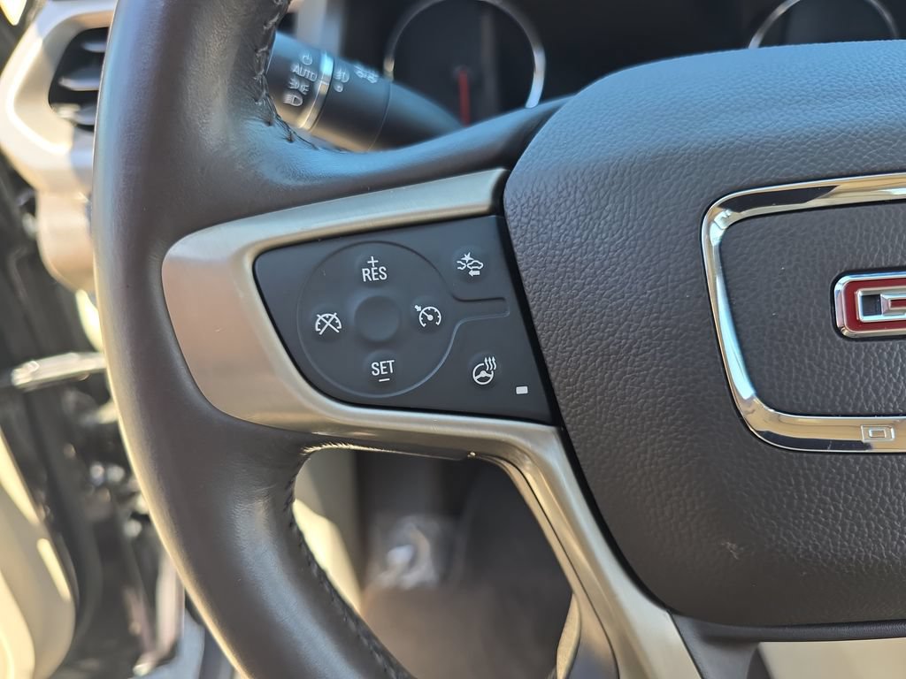 Certified 2019 GMC Acadia Denali w/ Technology Package AWD/4WD image 18