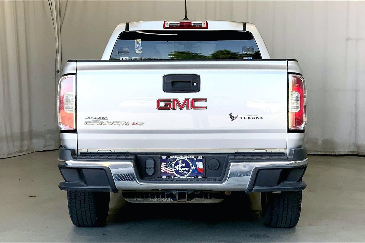 Used 2018 GMC Canyon 2WD Crew Cab w/ Convenience Package image 4