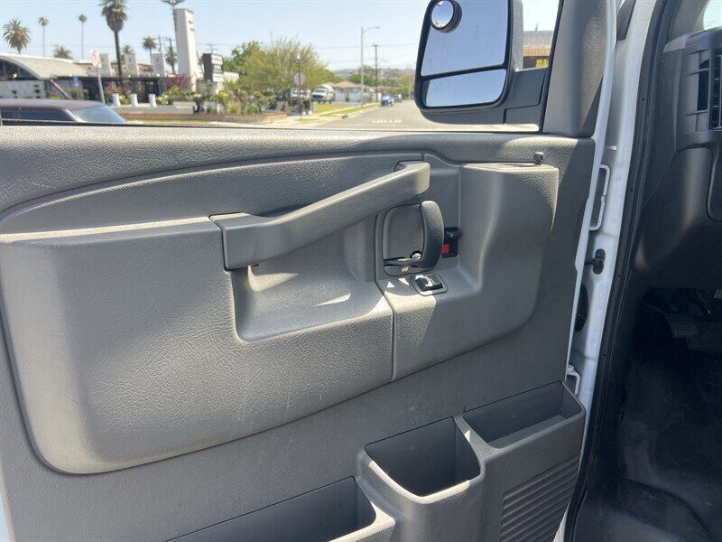 Used 2023 GMC Savana 2500 w/ Driver Convenience Package RWD image 12