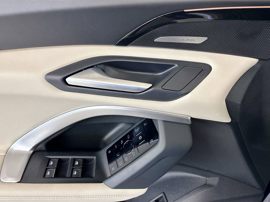 New 2025 Audi Q5 Premium Plus image 19