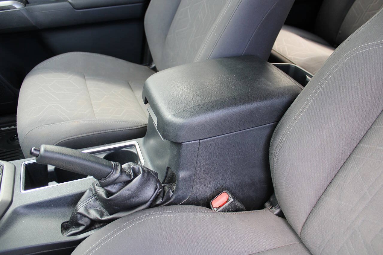 Used 2019 Toyota Tacoma TRD Sport AWD/4WD image 32