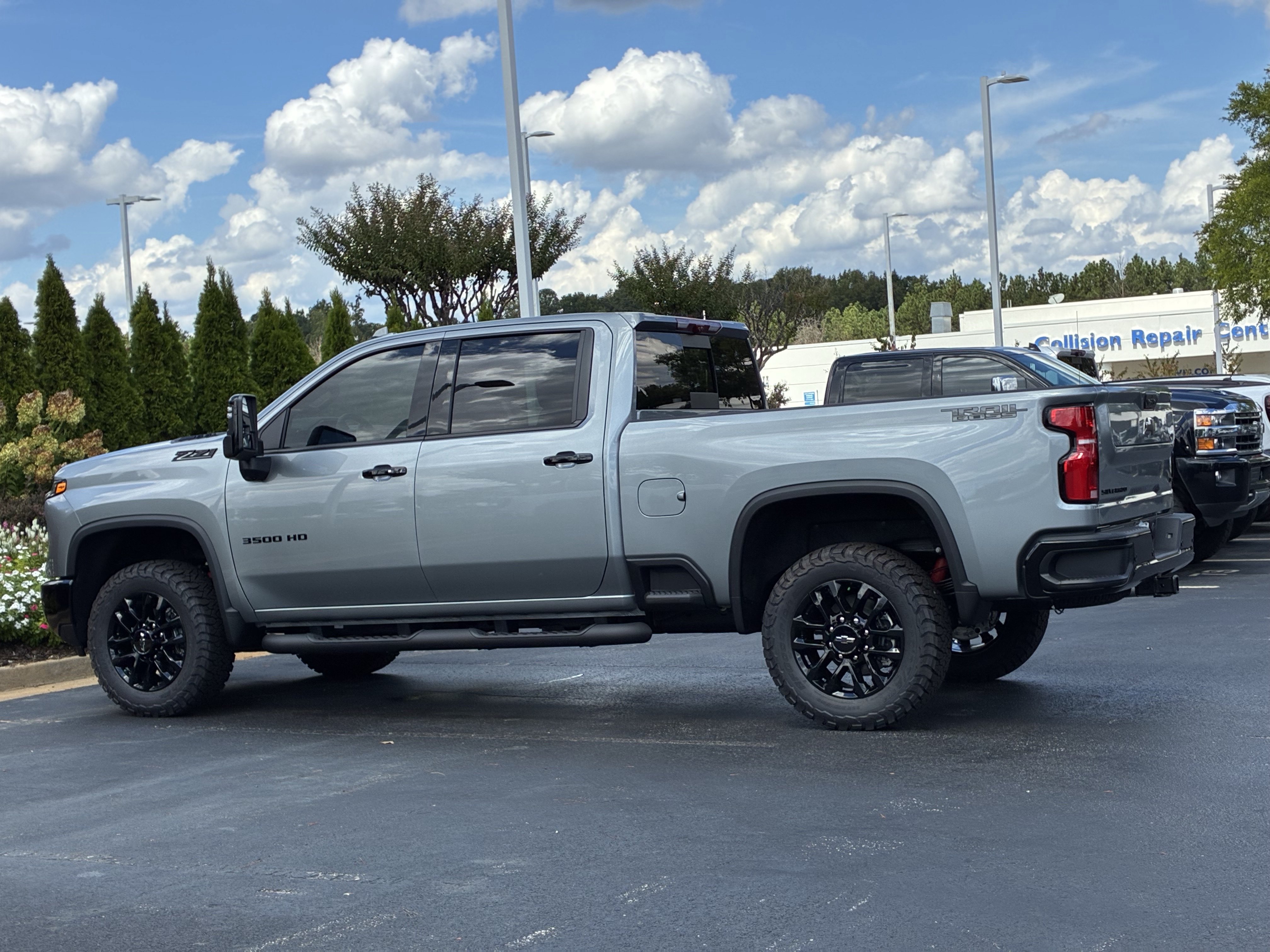 New 2026 Chevrolet Silverado 3500 LTZ w/ LTZ Plus Package AWD/4WD image 10