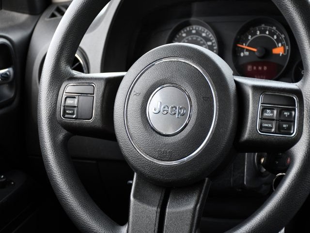 Used 2015 Jeep Patriot Sport w/ Power Value Group AWD/4WD image 17