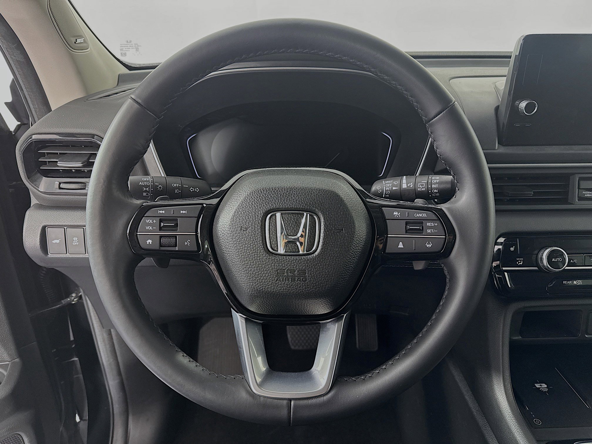 Certified 2023 Honda Pilot Touring image 11