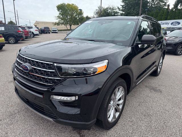 Certified 2023 Ford Explorer XLT w/ Equipment Group 202A AWD/4WD image 1