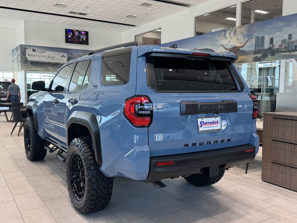 Used 2026 Toyota 4Runner SR5 AWD/4WD image 4