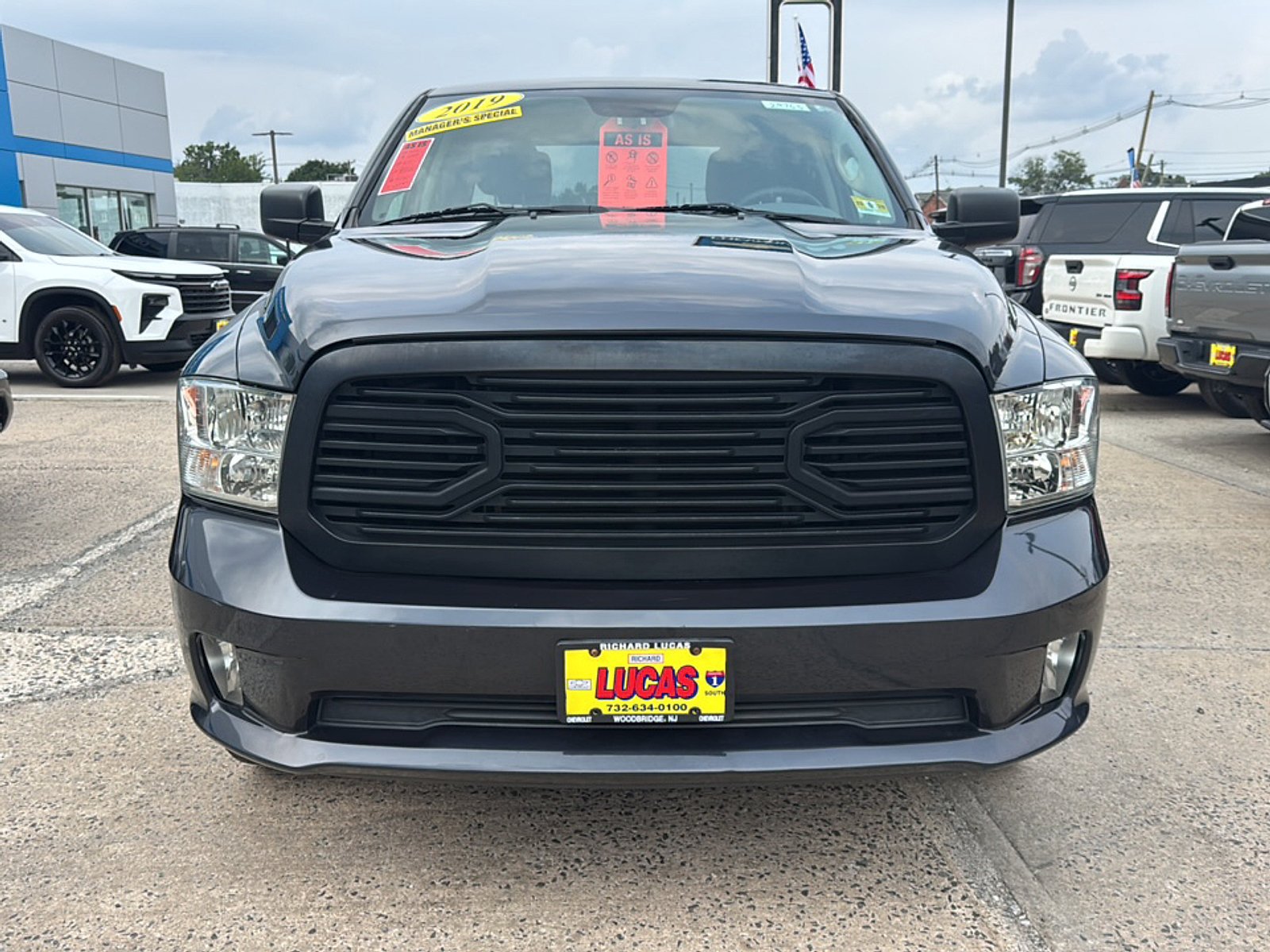 Used 2019 RAM 1500 Express w/ Express Value Package AWD/4WD image 3