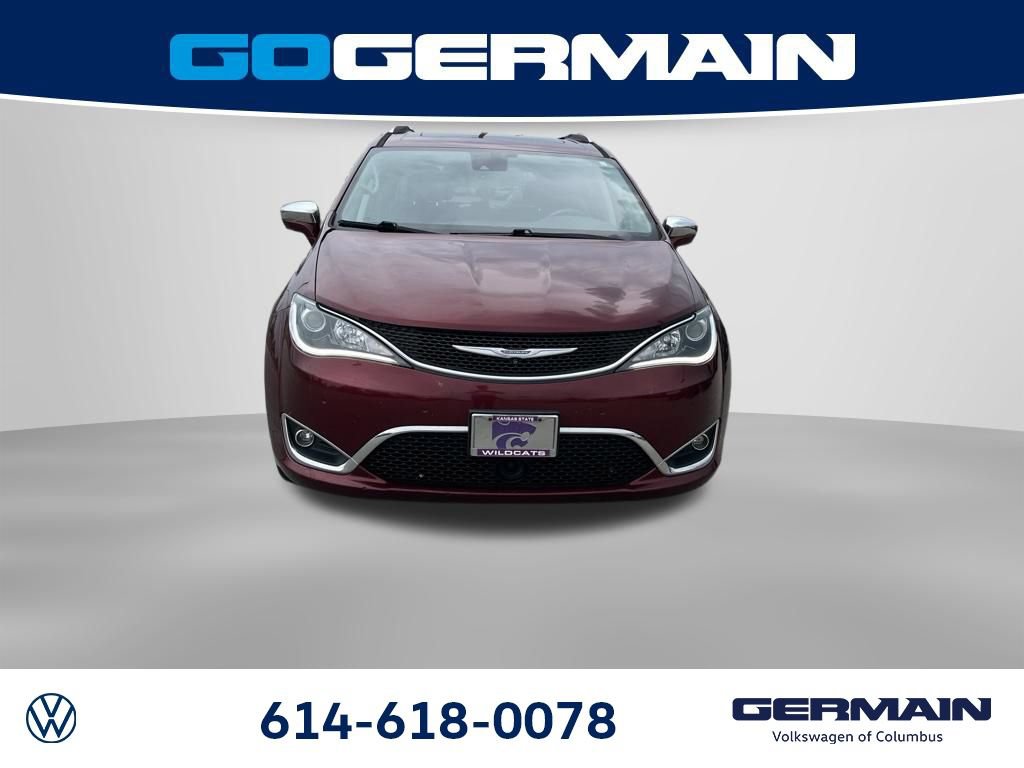 Used 2018 Chrysler Pacifica Limited w/ Tire & Wheel Group FWD image 14