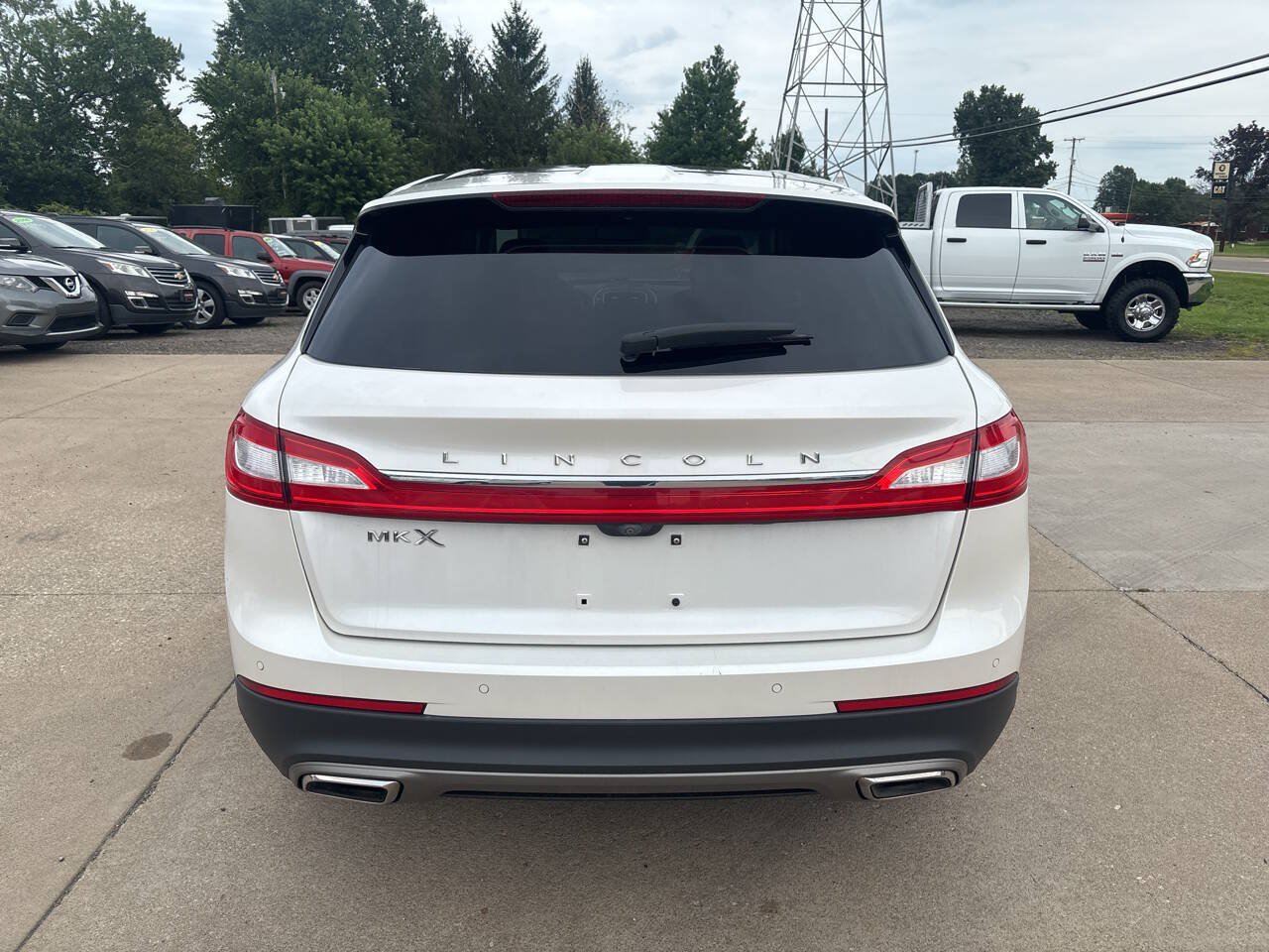 Used 2016 Lincoln MKX Select FWD image 6