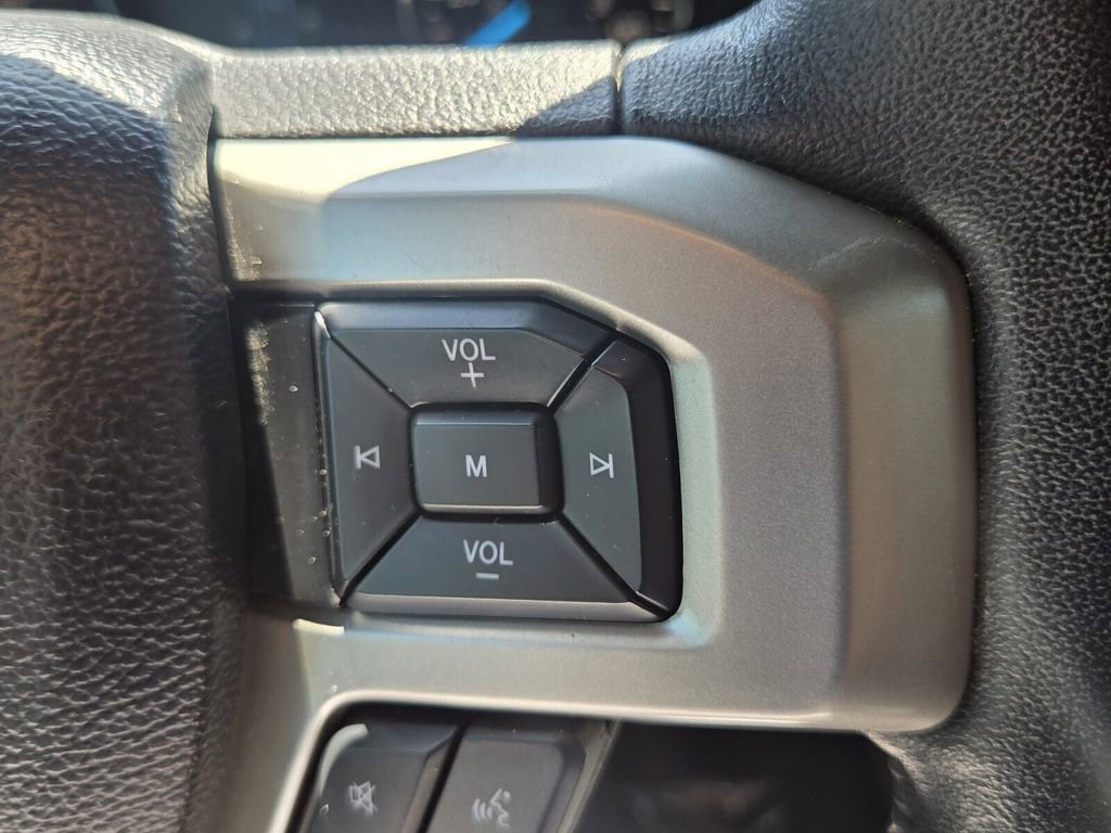 Used 2020 Ford F150 Lariat w/ Equipment Group 502A Luxury AWD/4WD image 25