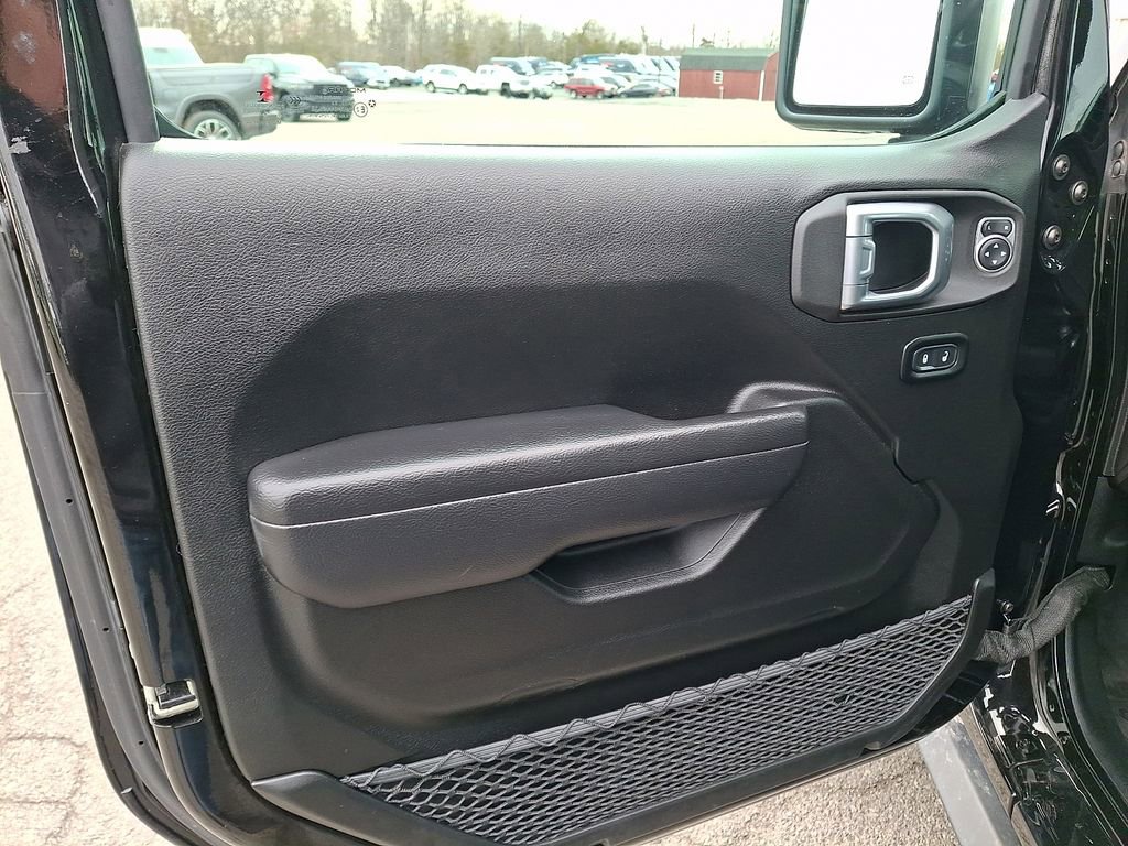 Used 2022 Jeep Gladiator Sport AWD/4WD image 14