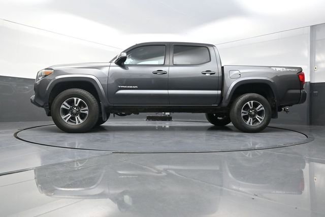 Used 2019 Toyota Tacoma TRD Sport image 36